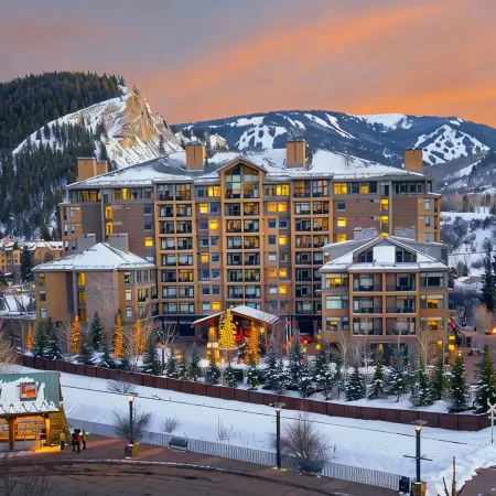CRBC Resort&Spa, Remodeled2024, Ski Inout, Ski Valet, HotTub, RmService, Balcony
