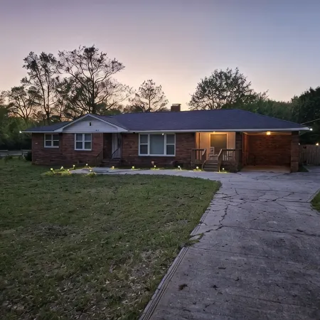 Goat House Close to Downtown Augusta