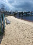 Beach Bungalow in peaceful Toms River with AC, WiFi, beach badges.