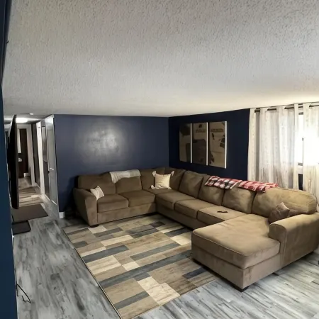 Entire Lower Level Just Off Interstate, Free Breakfast, 1,100 Sq Ft