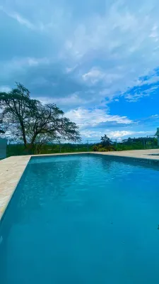 2 Bedroom House with Private Pool near Balneario Beach! - Boutique