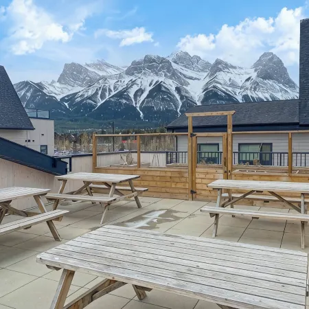 Mountain View Townhouse, Private Garage + Patio + Central AC