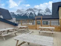 Mountain View Townhouse, Private Garage + Patio + Central AC - บังกะโล