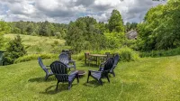 Charming Large 6-bedroom farmhouse in Stowe Lower village with Soaking tub - 4-Star