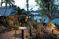 Villa East - Panoramic waterfront view - Best location