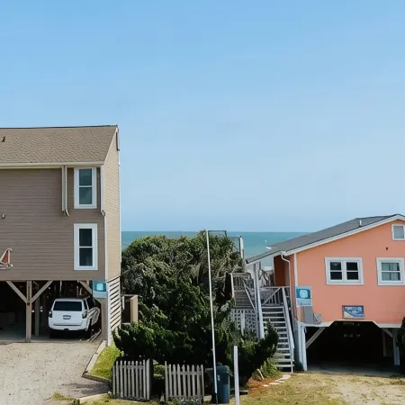 *Beach House!!*Views!!*Steps to Ocean!*Amenities!