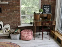 Cozy 4 Season Cottage stunning sunsets on Sparrow LakePet friendly)New Hot Tub Hotels in Severn