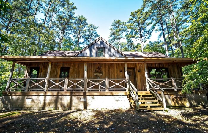 Crazy Horse is a Charming Hochatown Cabin with All the Amenities.