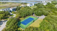 Soundfront, private dock, neighborhood pool, beach access, and tennis, Sunsets - Homestays