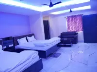Vaidehi Inn-A Unit of Vaidehi Guest House - พร้อมระเบียง