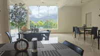 Golden Hill Resort - Pet friendly