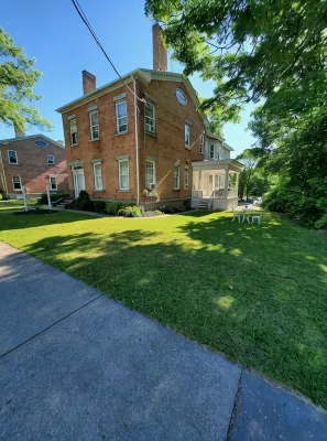 Downtown, two bedroom, first floor, pet friendly