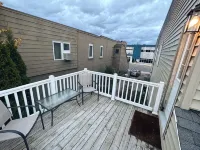 2-Bedroom Apartment in the Heart of Downtown Munising Hotels in Munising