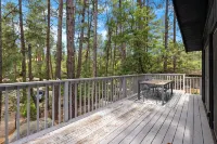 Silver King Cabin. 6,200 ft of elevation. 10 minutes from downtown Prescott.