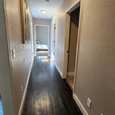 Spacious 4 bedroom Downtown Clarksville