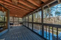 Before The Bend River Cabin - 4-Star