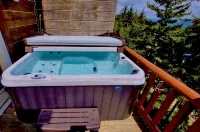 Ski-In/Ski Out Townhome w/ Beautiful View w/Hot Tub.