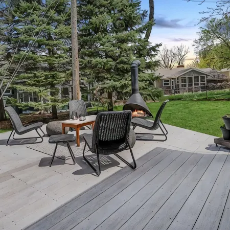 Benelo | Midcentury Modern Single-Level Home, 3 BR
