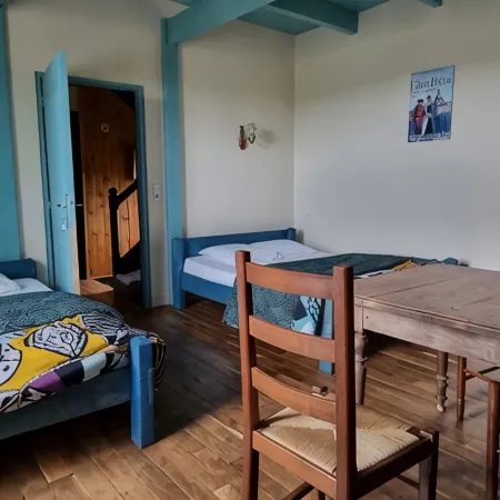 Quiet renovated house near the beach with beautiful garden in Kerdalé