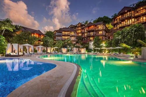 Divine & Spacious Marina Village 2 Bedroom Condo Close to Waterfront - 2 звезды
