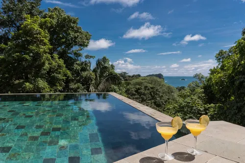 Private Eco-Villa, Prime Central Location, Ocean Views, Wildlife, and Nightlife - วิลล่า