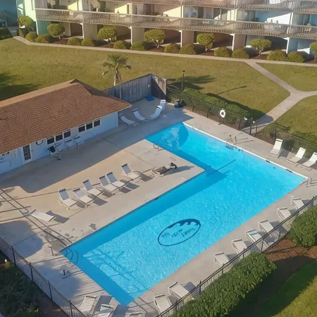 5th Floor View of Beach and Ocean- Full condo- 2 pools-