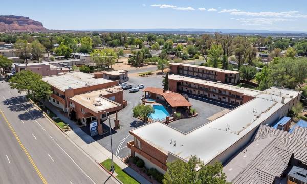 Best Western Red Hills