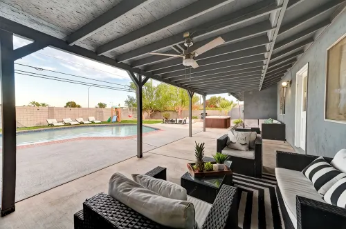 Vila Hearts- 5BD with pool, Hot tub, Sauna, Arcade, Bar all you need N the Strip