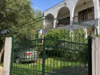 Velikis Apartments - 2-Star