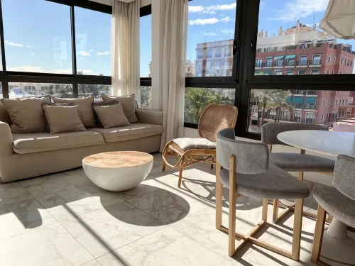วาเลนเซียลักซัรี่ - Calma Beach Apartments - สระว่ายน้ำบนดาดฟ้า
