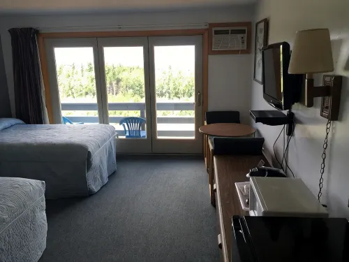 Kineo View Lodge - homestay