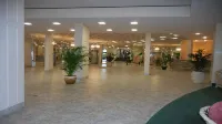 Harbor Towers & Yacht Club racket and