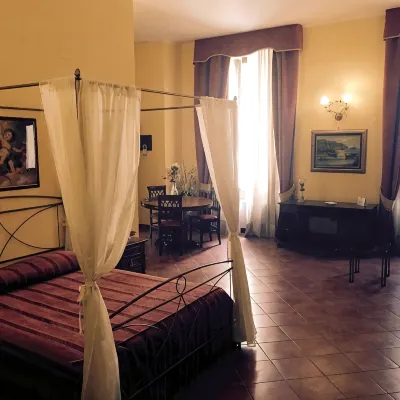 Grand Hotel Capodimonte - خدمة نقل من وإلى المطار