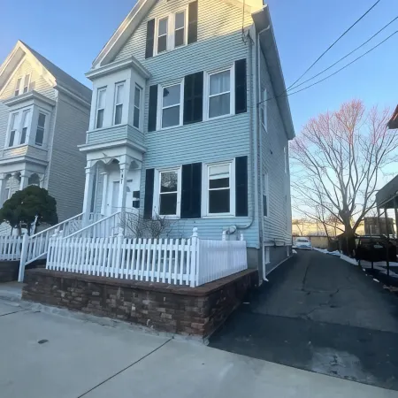 Boston 2Bd Kg-Qn Bds entire unshared space near Harvard, MIT Subway w/parking