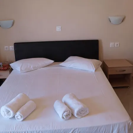 Carina Hotel