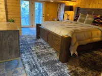 Noisy Water Cabin- 3-bdrm river front cabin Upper Canyon,Ruidoso. - ชาเลต์