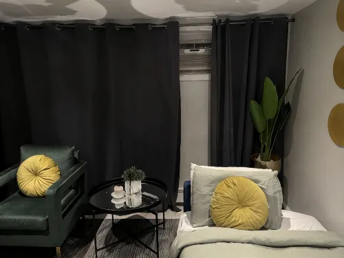 The Circle Suite Near JFK Airport - 방갈로