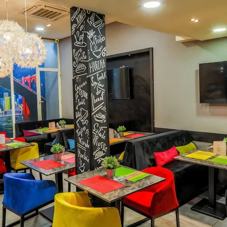 Rent-Inn Suites Hotel