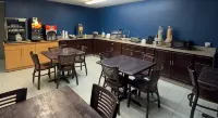 Americas Best Value Inn and Suites Ada - breakfast