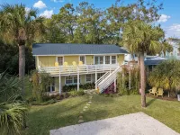 Just Beachy Tybee Vacation Rentals - Pet friendly