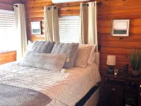 Cool cabin with AC in charming Pine Hotels in Pine