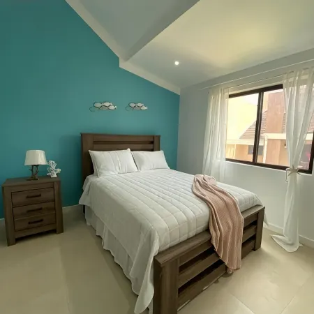 JeSal’s Escape 3 Bedroom Townhome Negril- 5 min From Beach- Perfect For Longterm