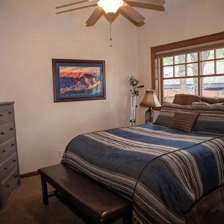 Awesome Custom-built Guesthouse In Quiet Downtown Location