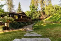 Serene Creekfront Cabin 2000 Sqft | 20Min to Yosemite