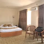Hotel Ziyorat 酒店