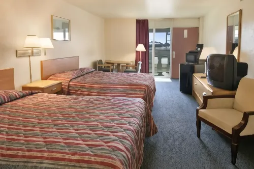 Days Inn by Wyndham Okmulgee - 2-Star