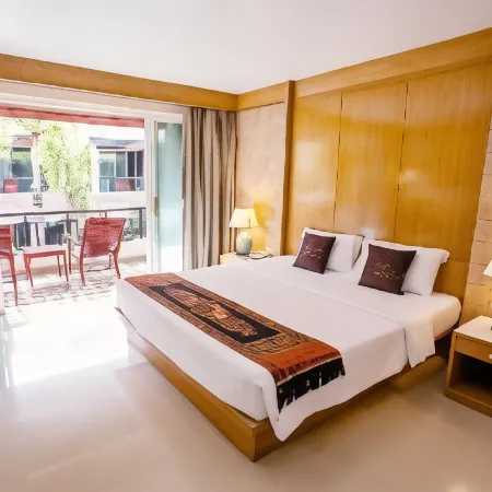 Phi Phi Banyan Villa