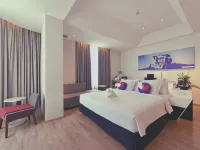 FOX Hotel Pekanbaru Hotels near Siak River