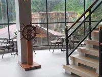 Inn De' Lopi & Cafe 蘭特包住宿飯店