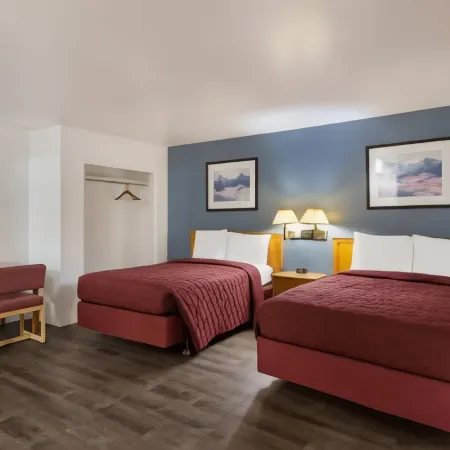Rodeway Inn & Suites Sidney Historic Downtown I-80